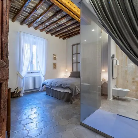 Trastevere Luxury, Ampia E Confortevole Location Sospesa Tra Design E Storia Roma