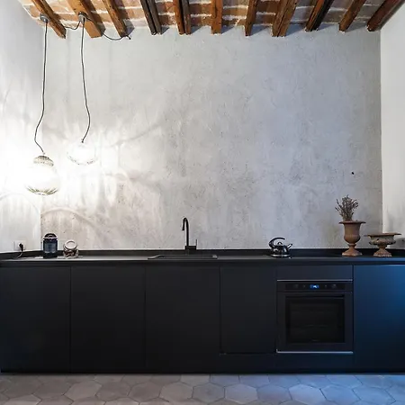 Trastevere Luxury, Ampia E Confortevole Location Sospesa Tra Design E Storia Appartamento