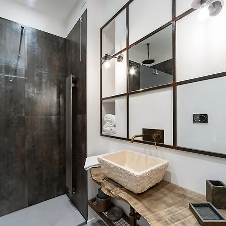 Appartamento Trastevere Luxury, Ampia E Confortevole Location Sospesa Tra Design E Storia