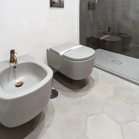 Trastevere Luxury, Ampia E Confortevole Location Sospesa Tra Design E Storia