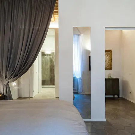 Trastevere Luxury, Ampia E Confortevole Location Sospesa Tra Design E Storia